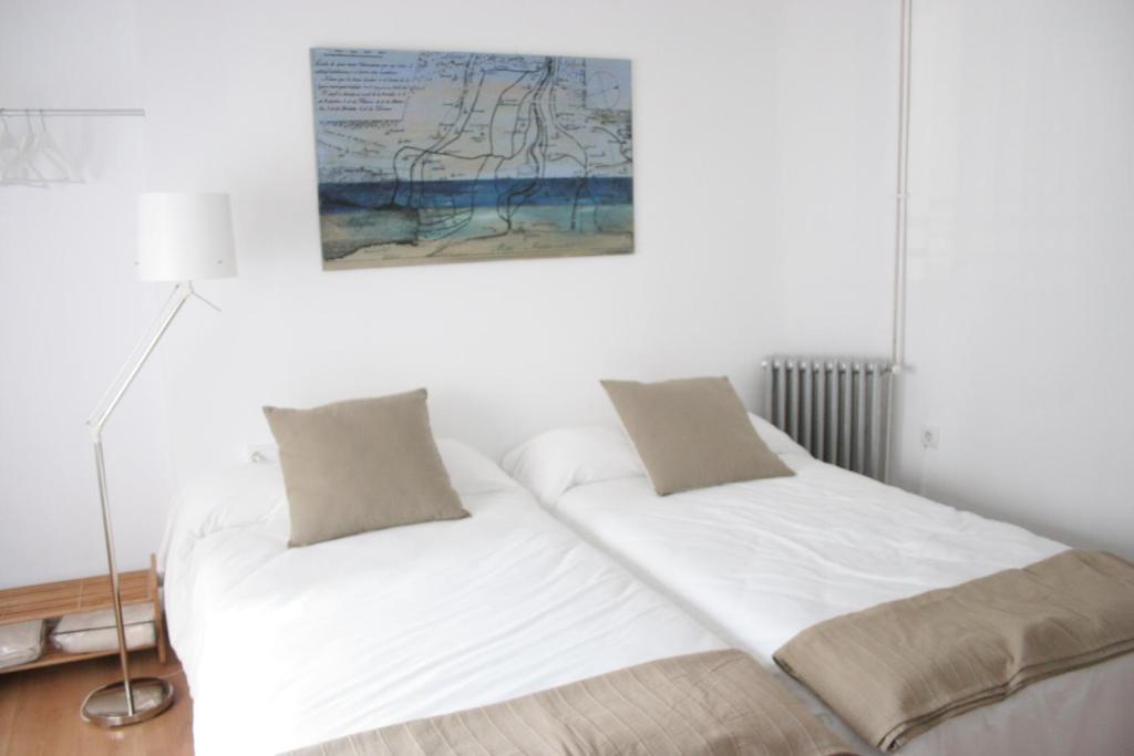 7 Moons B&B Valencia Room photo